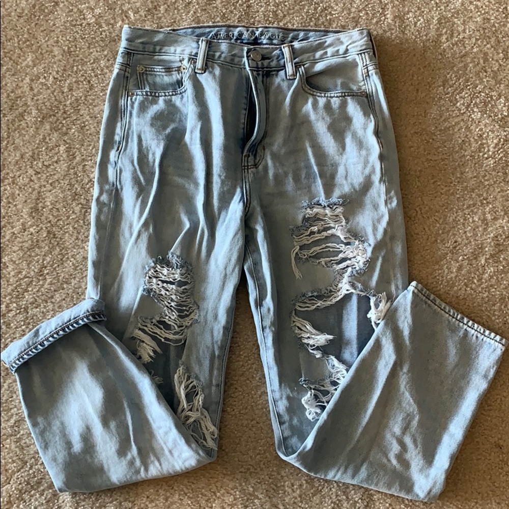 AE Mom Jean